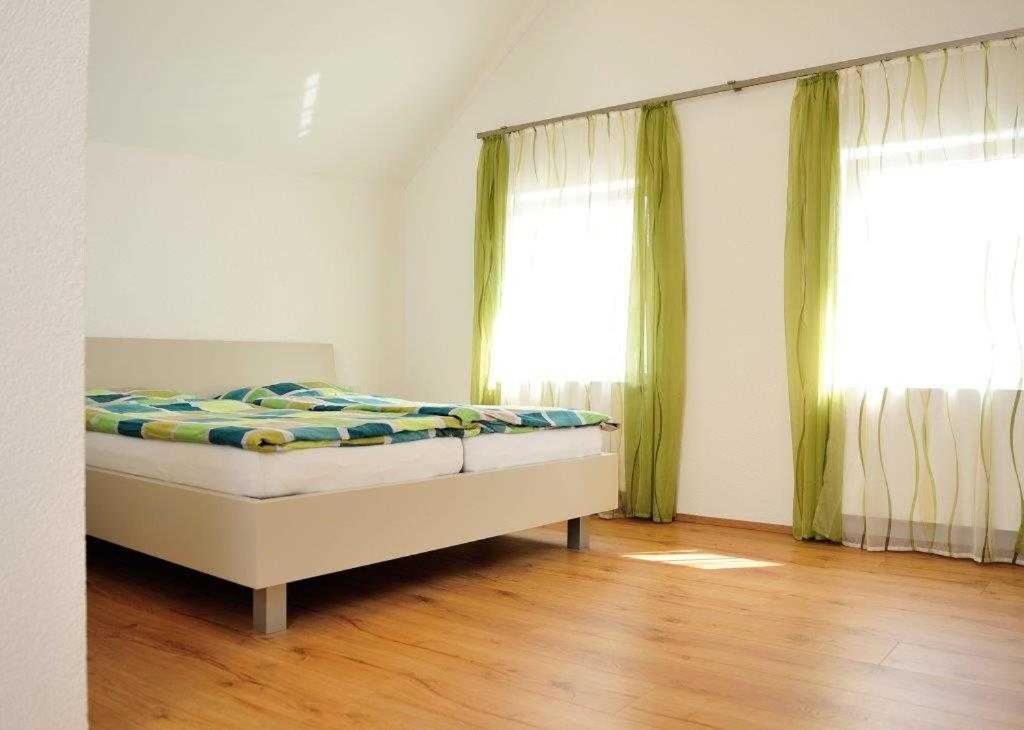 Weingut Edling Apartment Rossdorf  Bagian luar foto